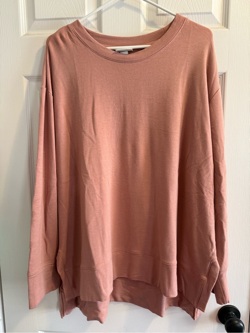 Ava & Viv Relaxed Crewneck Sweatshirt in Dusty Rose
